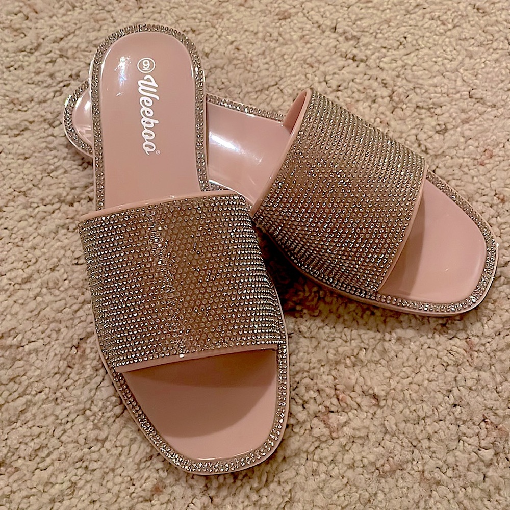 Weeboo Crystal Jelly Slides 😍